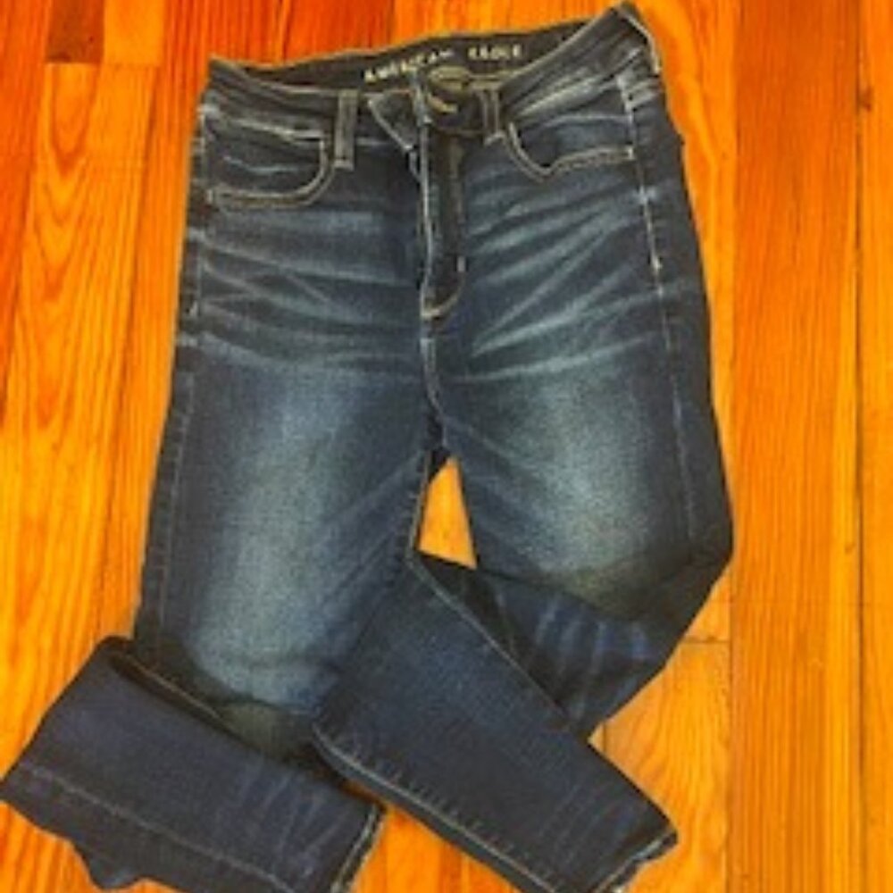 LAST CHANCE American Eagle Stretch Jean (size 2)